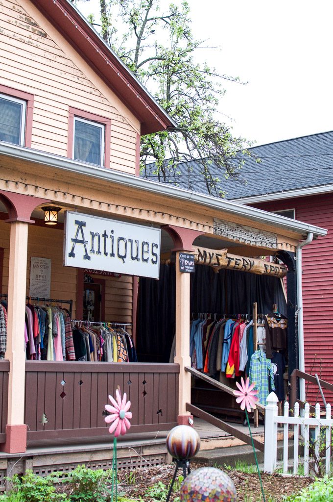 antiques shopping castkills new york